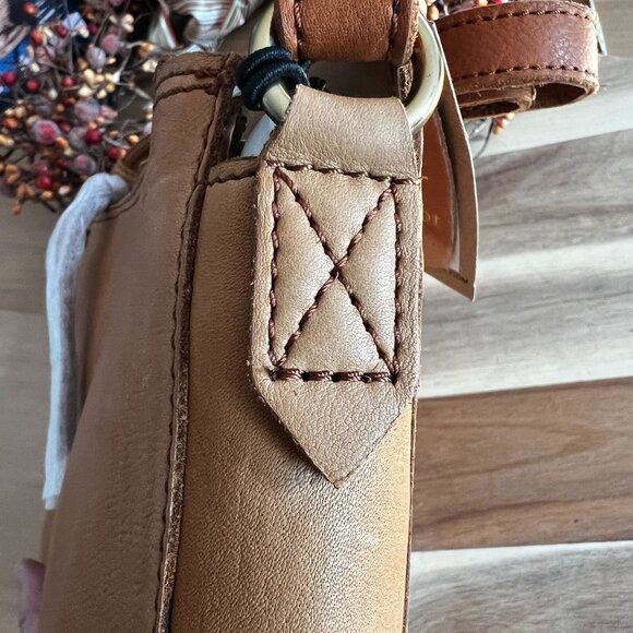 Margot New York Jules LEATHER Purse Accordion Crossbody Tan Cognac $150 NWT - Picture 6 of 12